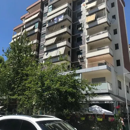 1 Apartment